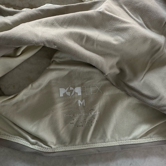 POPFLEX Active Yellow Swan bra - NEEDS LOVE 😂 color damaged - Picture 5 of 7